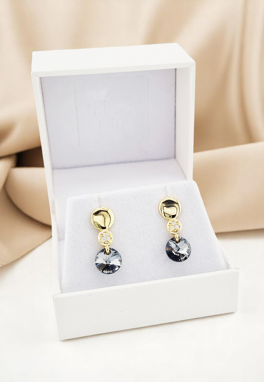 Aros Punto de Luz Gold 24K Cristal Genuino Silver Night