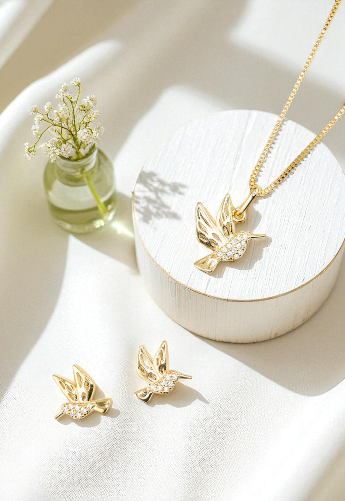 Conjunto Colibri Gold 24K Micro Circones