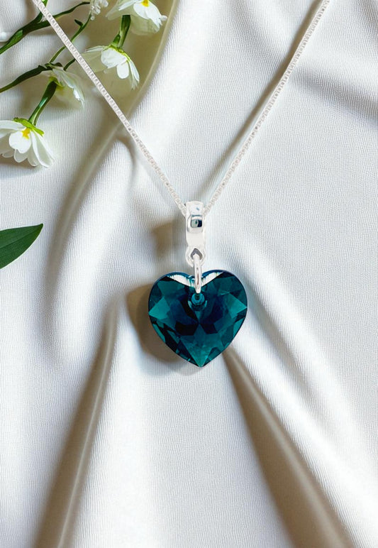 Collar Amor Baño Oro Blanco Cristal Genuino Emerald