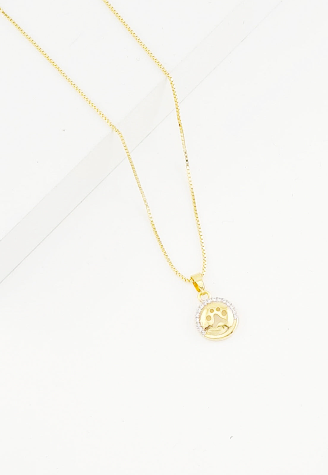 Collar Patita Microcircones Baño de Oro 24k